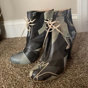 DOGO Booties NWOB